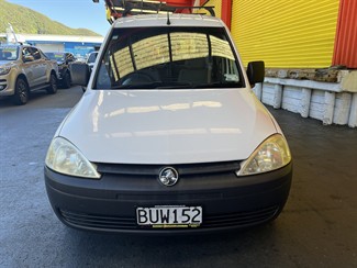 2004 Holden COMBO - Thumbnail