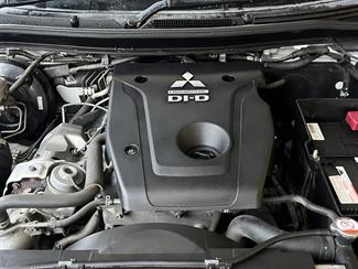 2016 Mitsubishi Triton - Thumbnail