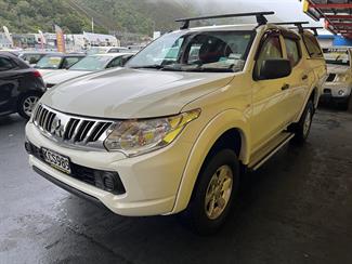 2016 Mitsubishi Triton - Thumbnail
