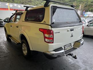 2016 Mitsubishi Triton - Thumbnail