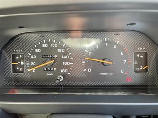 2015 Mitsubishi l300 - Thumbnail