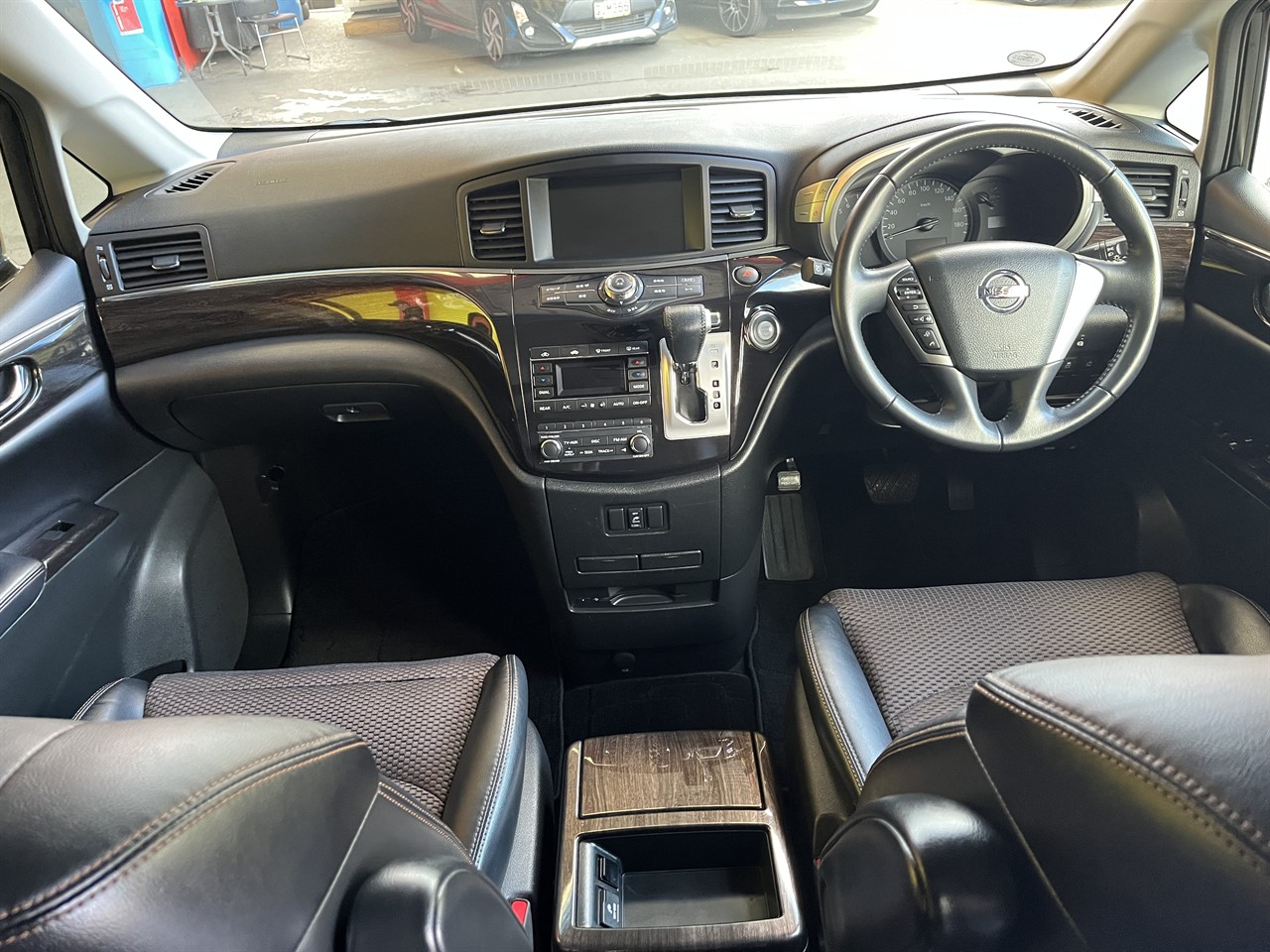 2012 Nissan ELGRAND
