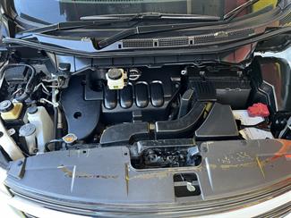 2012 Nissan ELGRAND - Thumbnail