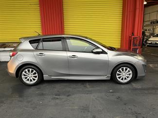 2009 Mazda Axela - Thumbnail