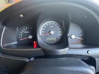 2010 Kia Sportage - Thumbnail
