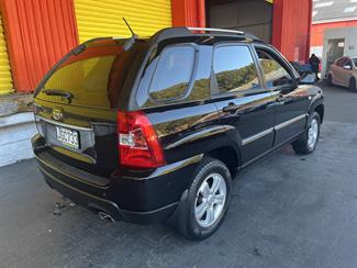 2010 Kia Sportage - Thumbnail