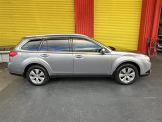2010 Subaru Legacy - Thumbnail