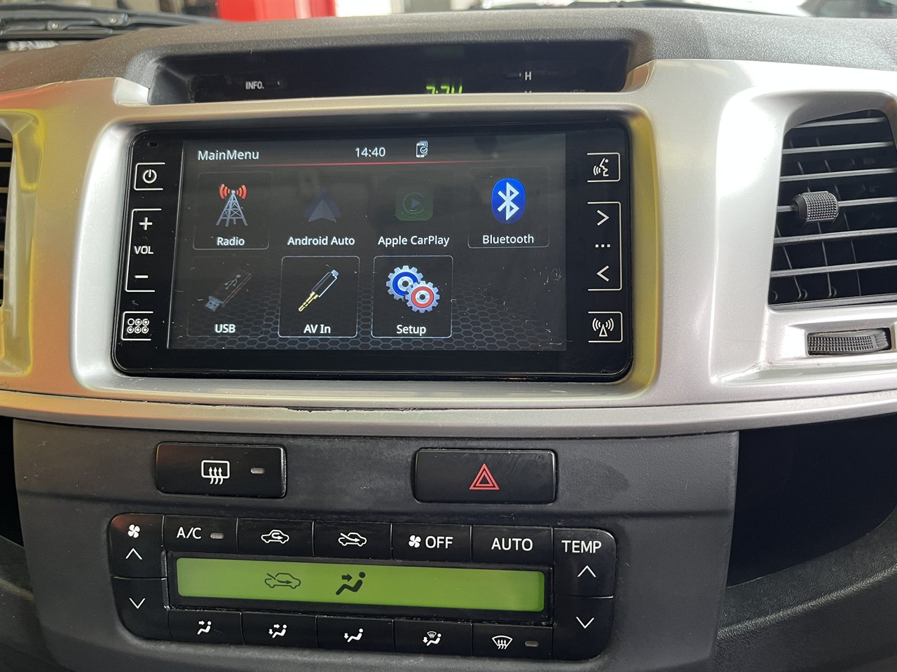 2011 Toyota Hilux