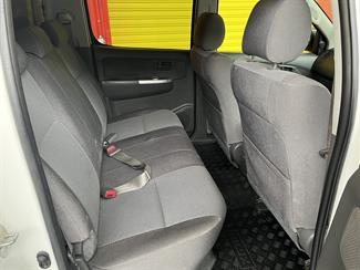 2011 Toyota Hilux - Thumbnail