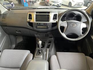 2011 Toyota Hilux - Thumbnail
