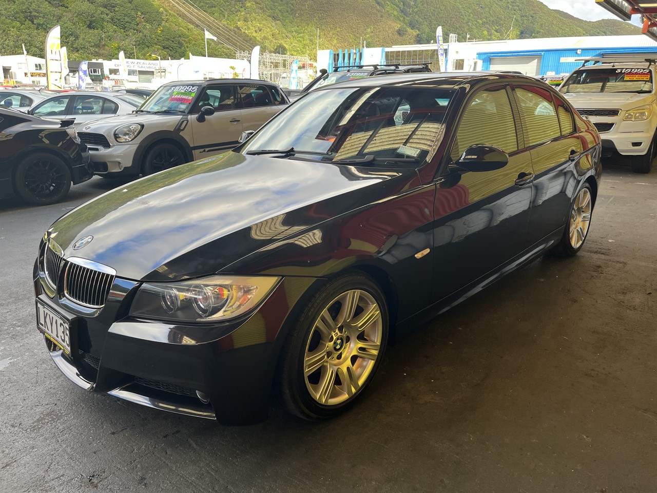 2006 BMW 323I