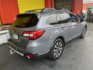 2015 Subaru Outback - Thumbnail