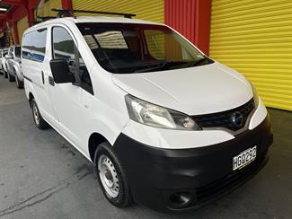 2012 Nissan Nv200 - Thumbnail
