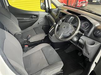 2012 Nissan Nv200 - Thumbnail