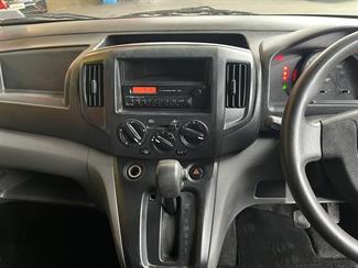 2012 Nissan Nv200 - Thumbnail