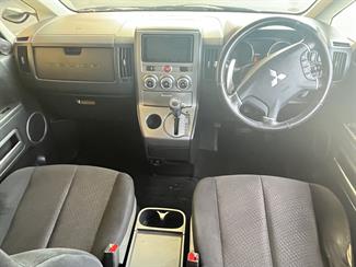 2014 Mitsubishi DELICA - Thumbnail