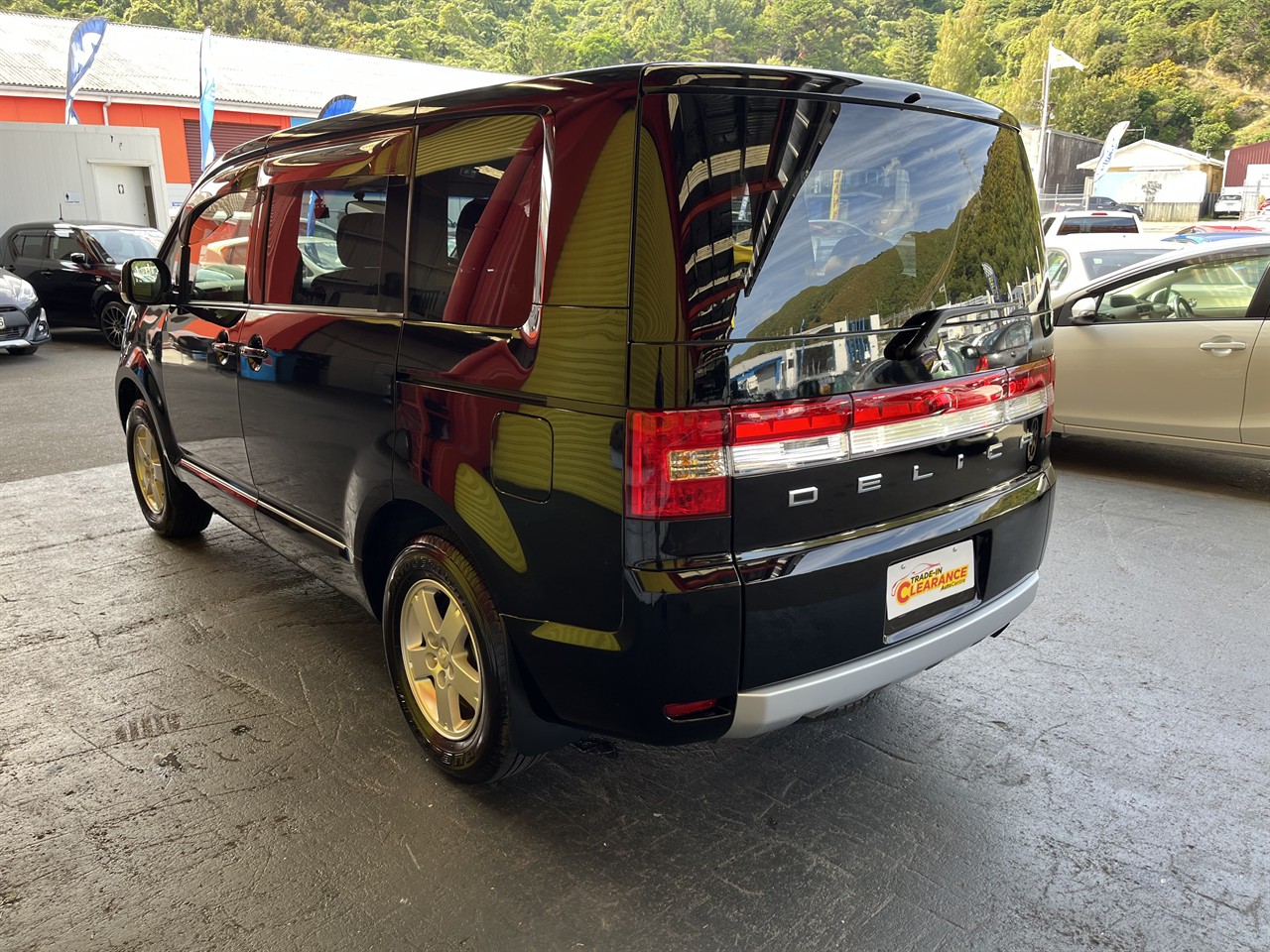 2014 Mitsubishi DELICA