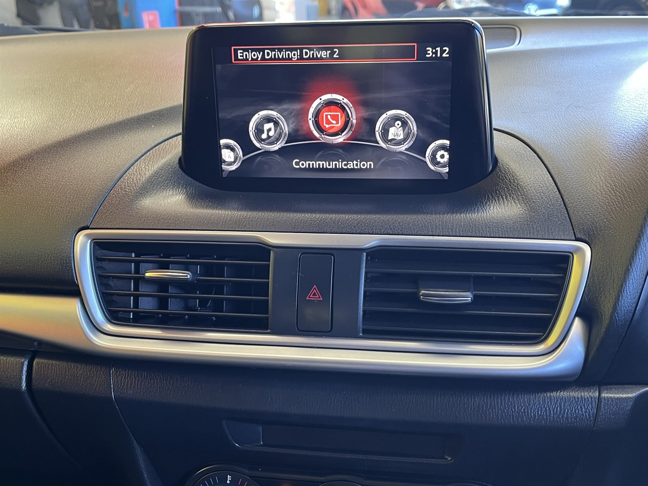 2018 Mazda Axela