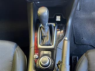 2018 Mazda Axela - Thumbnail