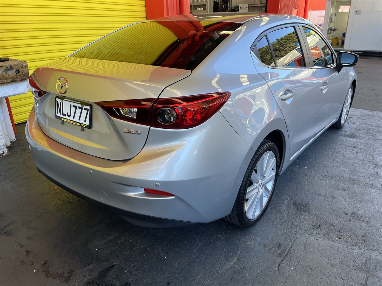 2018 Mazda Axela