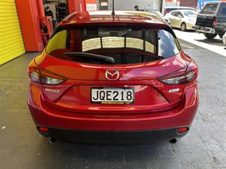 2016 Mazda MAZDA3 - Thumbnail