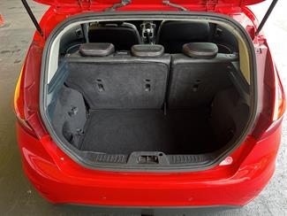 2011 Ford Fiesta - Thumbnail