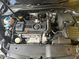 2012 Volkswagen Golf - Thumbnail