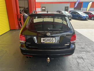 2012 Volkswagen Golf - Thumbnail