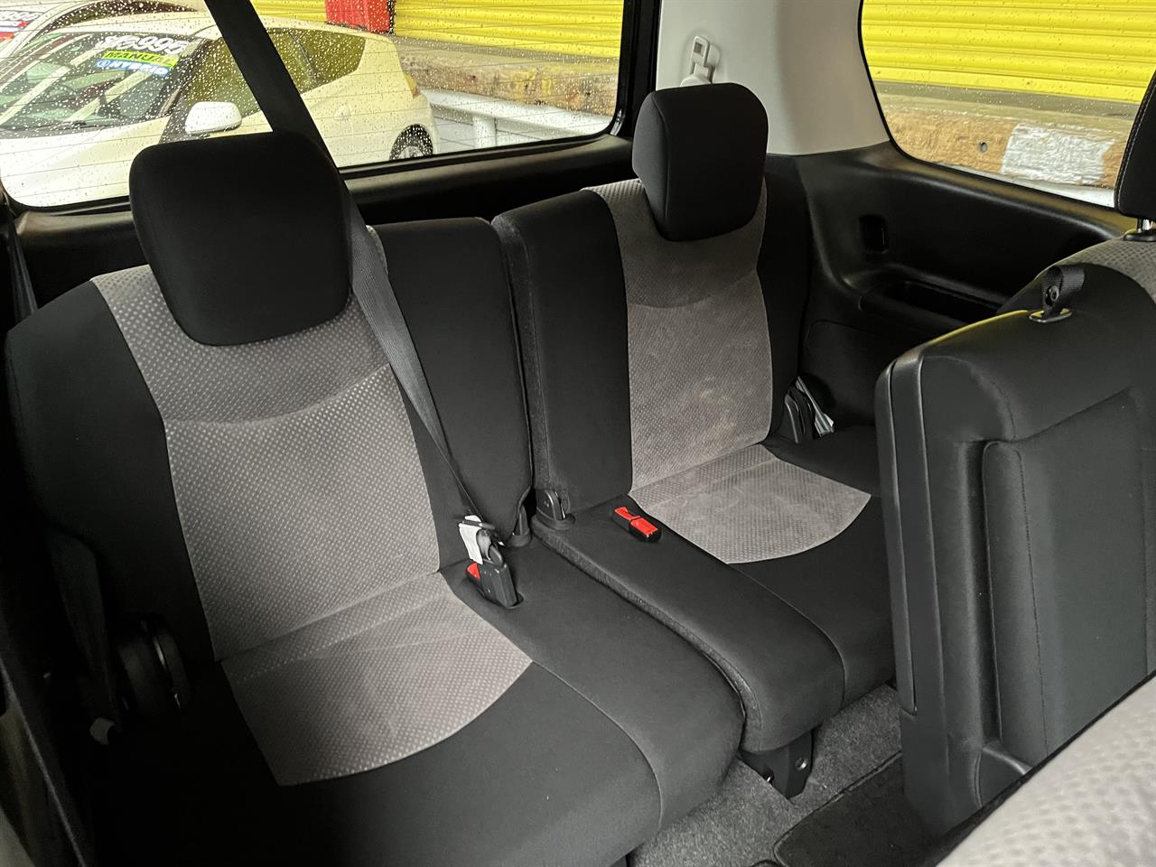 2012 Nissan Serena