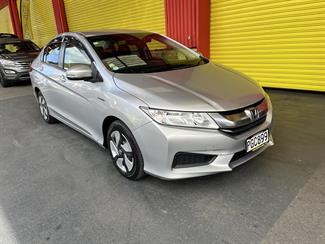 2016 Honda Grace - Thumbnail