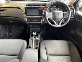 2016 Honda Grace - Thumbnail