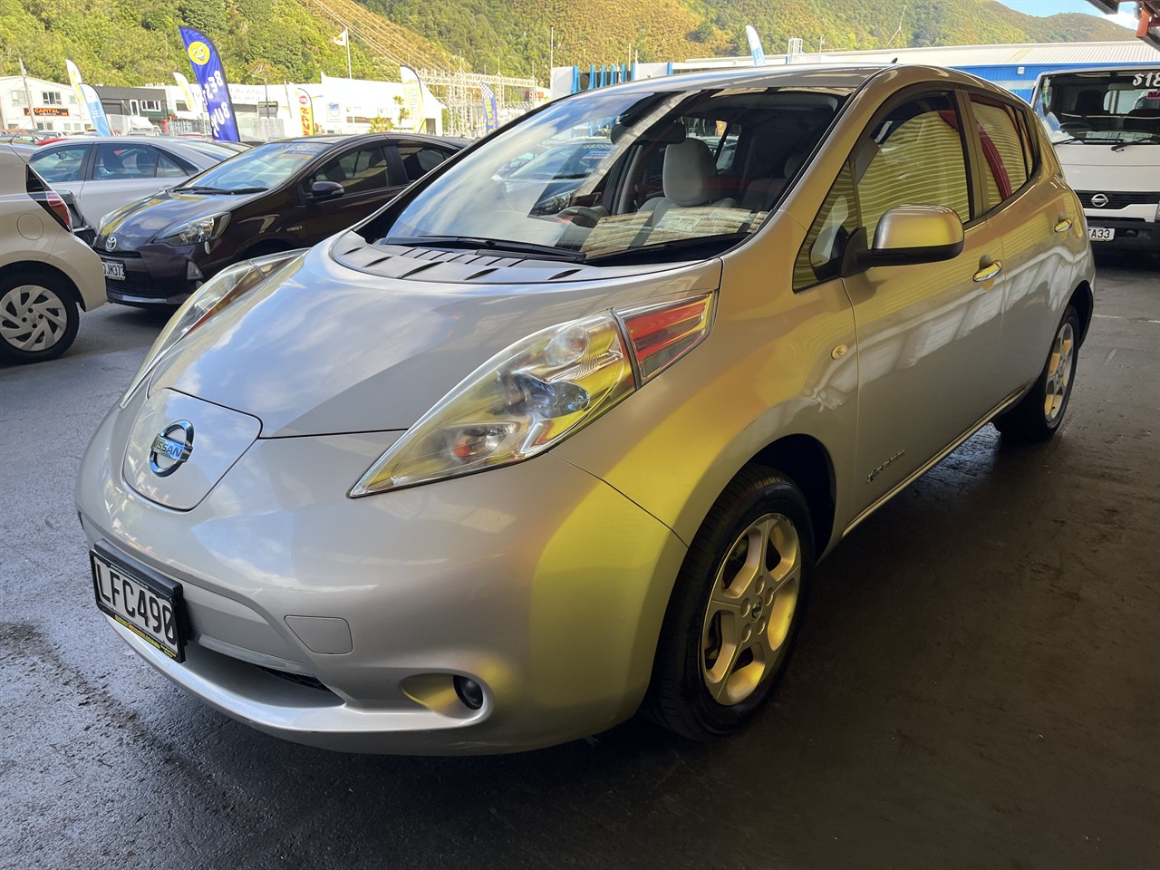 2011 Nissan LEAF