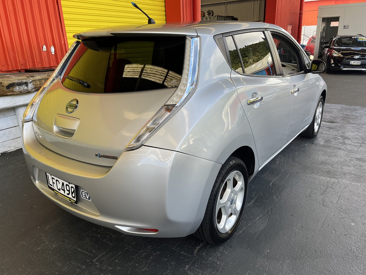 2011 Nissan LEAF
