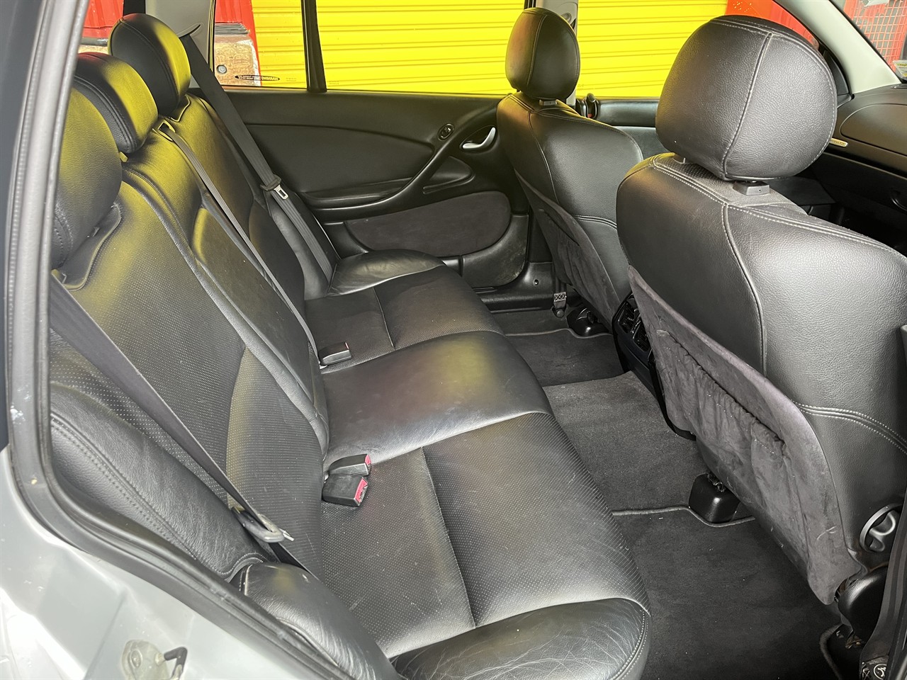 2005 Holden Adventra