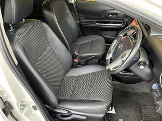 2015 Toyota AQUA - Thumbnail