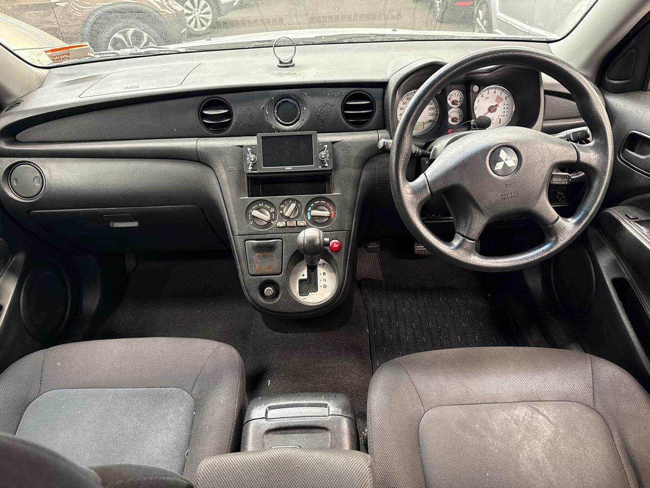 2005 Mitsubishi Airtrek