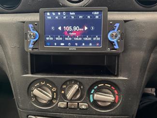 2005 Mitsubishi Airtrek - Thumbnail