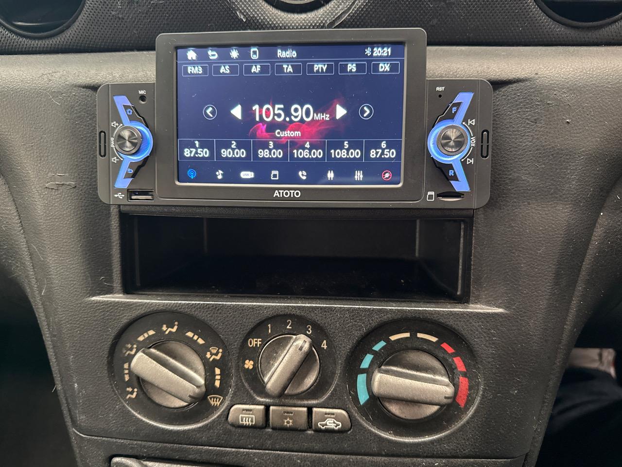 2005 Mitsubishi Airtrek