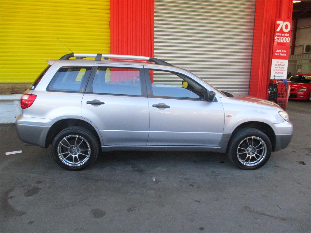 2005 Mitsubishi Airtrek