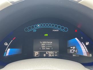 2012 Nissan LEAF - Thumbnail