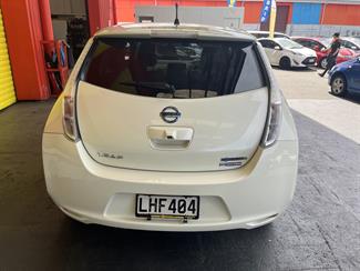 2012 Nissan LEAF - Thumbnail