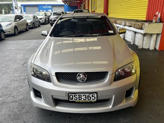2009 Holden Commodore - Thumbnail