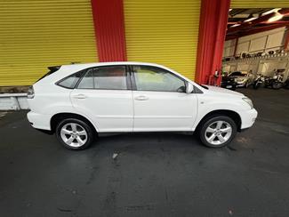 2005 Toyota LEXUS - Thumbnail