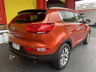 2015 Kia Sportage - Thumbnail