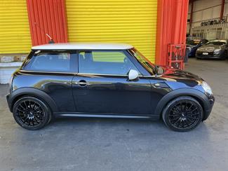 2007 Mini Cooper - Thumbnail