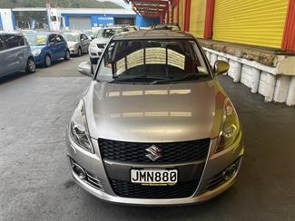 2016 Suzuki Swift - Thumbnail