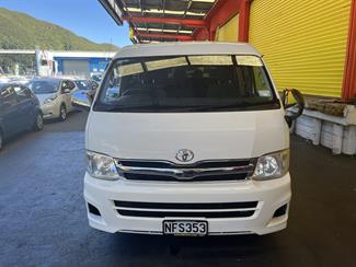 2013 Toyota Hiace - Thumbnail