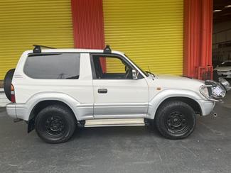 1996 Toyota Landcruiser - Thumbnail