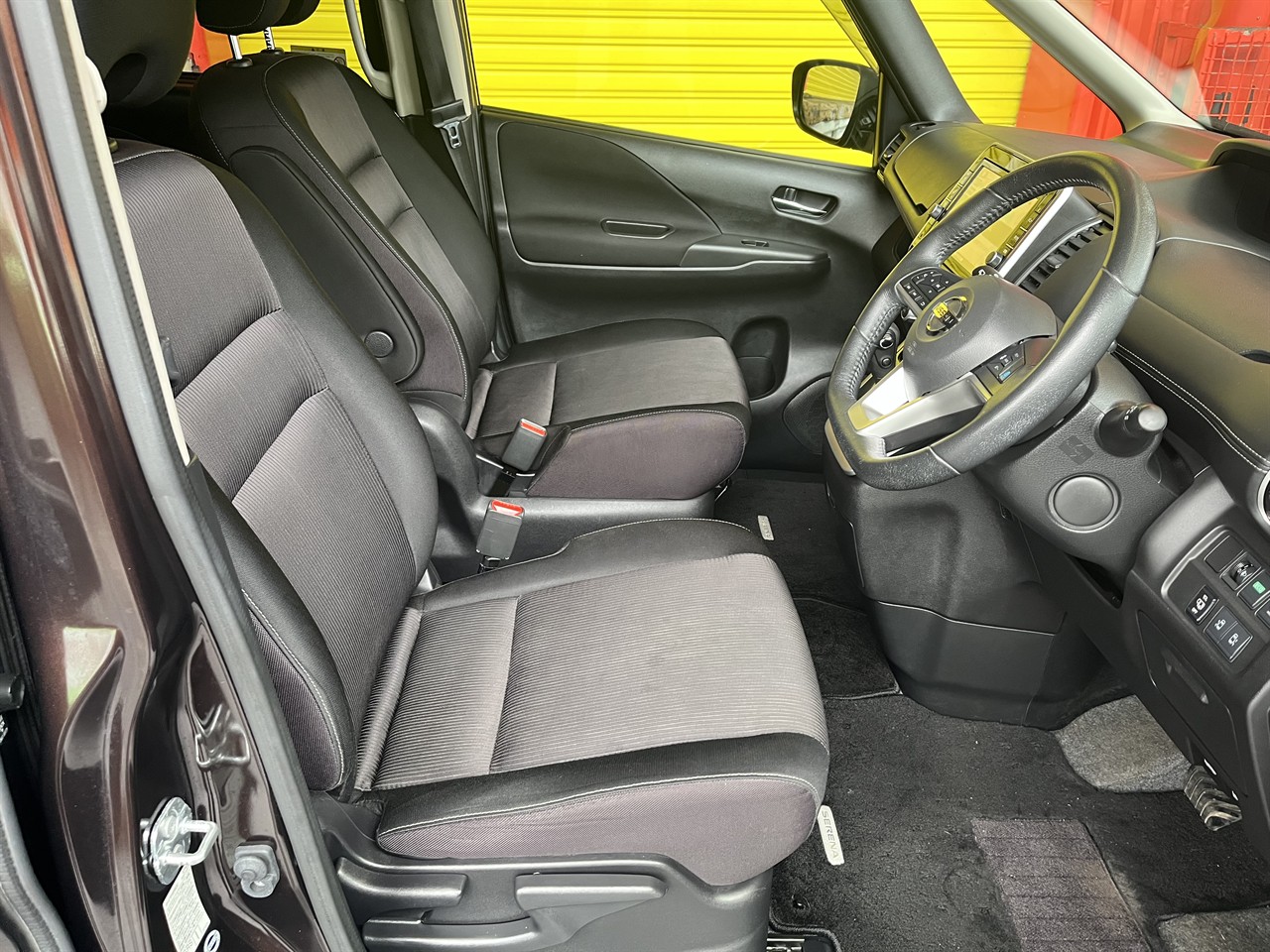 2016 Nissan Serena