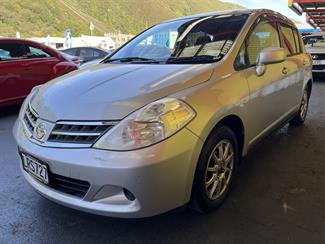 2009 Nissan Tiida - Thumbnail